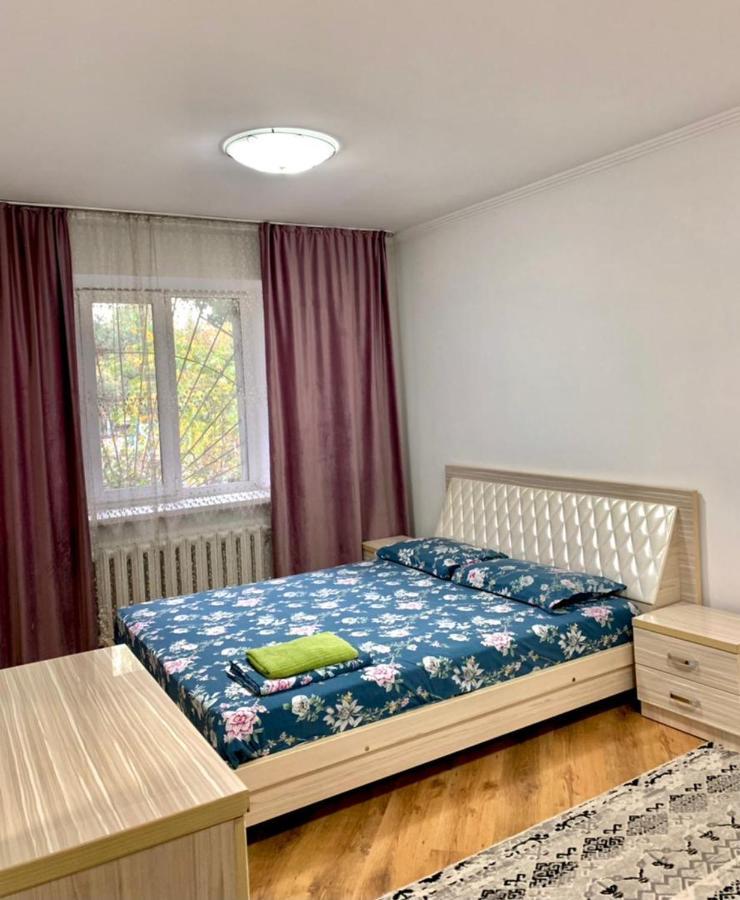 Apartment On Toktogula Bișkek Exterior foto