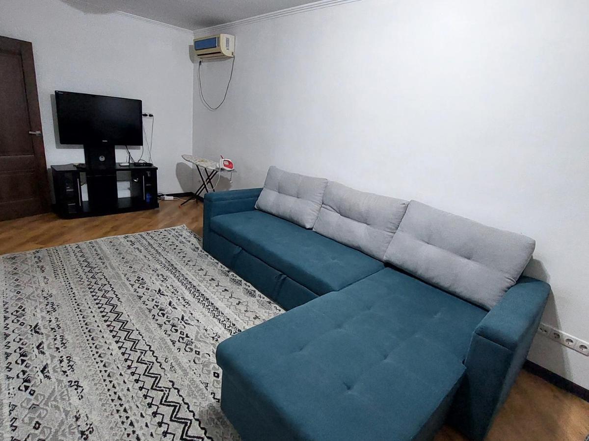 Apartment On Toktogula Bișkek Exterior foto